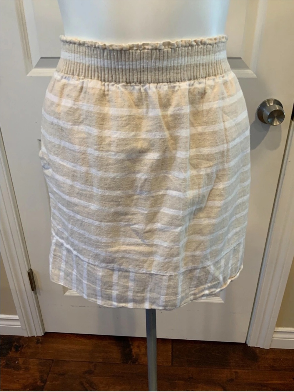 J Crew Linen-Blend Striped Elastic-Waist Mini Skirt - Cream/White - 6 - Picture 2 of 6